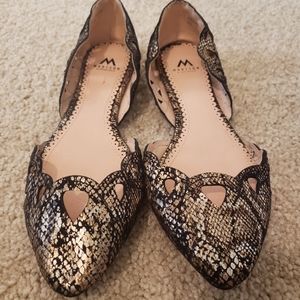 Snakeskin flats